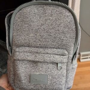 Neoprene small backpack purse Gray multi compartment excellent cond